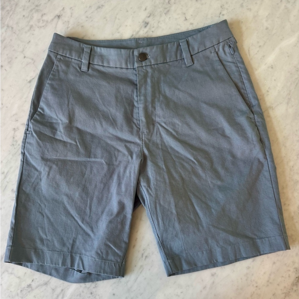 Lululemon Men's Chino Golf Short Blue Gray Size 30 With Button Closure